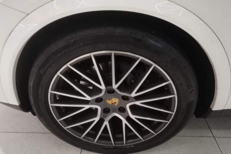 Used Porsche Cayenne 2019 Cayenne 3.0T Left Front Wheel Hub