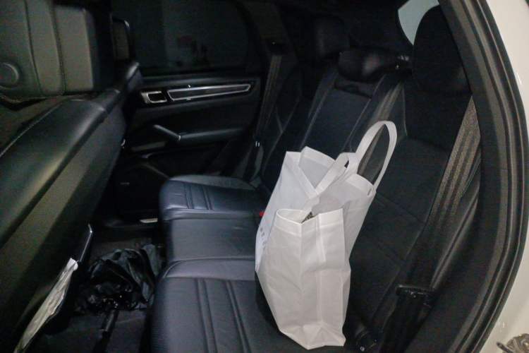 Used Porsche Cayenne 2019 Cayenne 3.0T Left Rear Seat