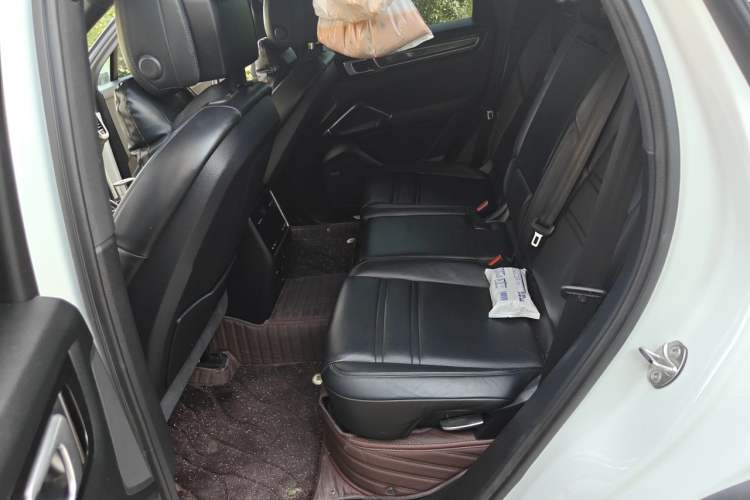 Used Porsche Cayenne 2019 Cayenne 3.0T Left Rear Seat