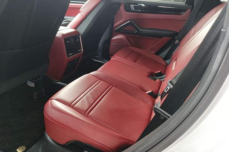 Used Porsche Cayenne 2019 Cayenne 3.0T Left Rear Seat