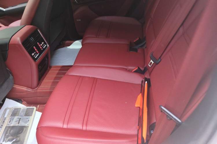 Used Porsche Cayenne 2019 Cayenne 3.0T Left Rear Seat