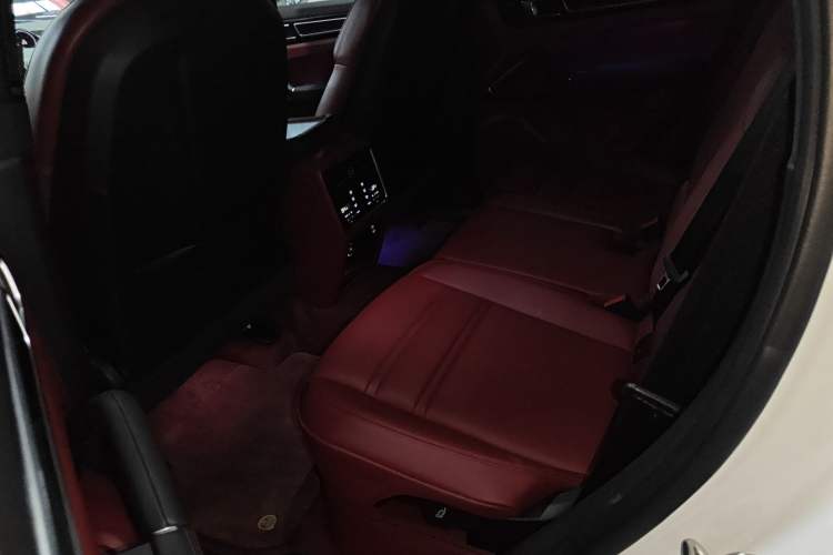 Used Porsche Cayenne 2019 Cayenne 3.0T Left Rear Seat