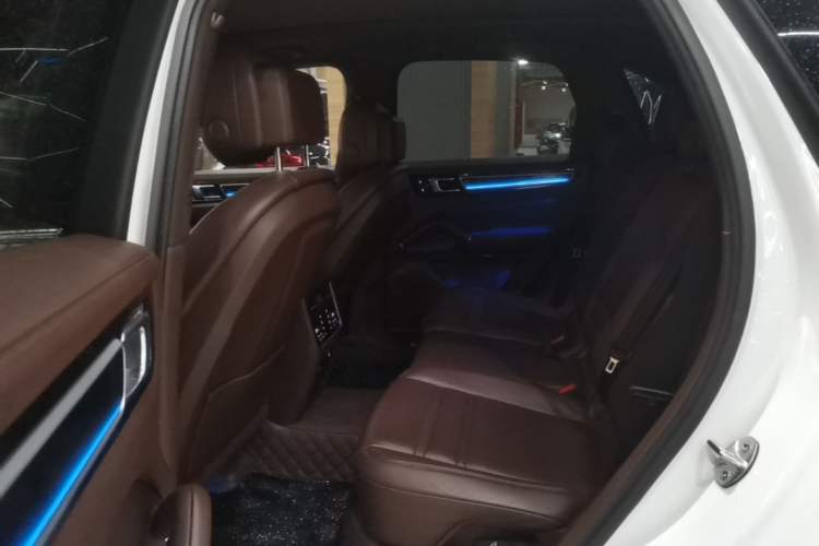 Used Porsche Cayenne 2019 Cayenne 3.0T Left Rear Seat
