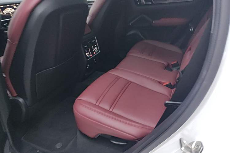 Used Porsche Cayenne 2019 Cayenne 3.0T Left Rear Seat