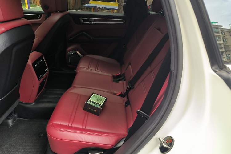 Used Porsche Cayenne 2019 Cayenne 3.0T Left Rear Seat
