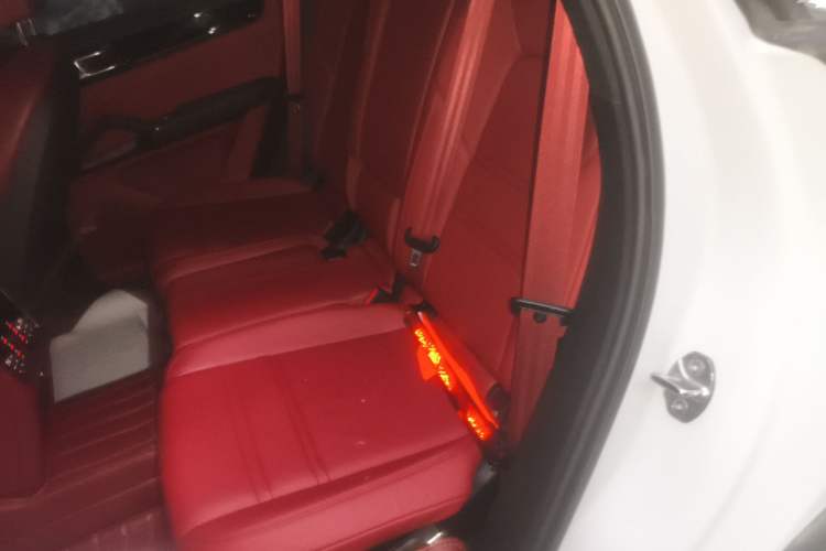 Used Porsche Cayenne 2019 Cayenne 3.0T Left Rear Seat