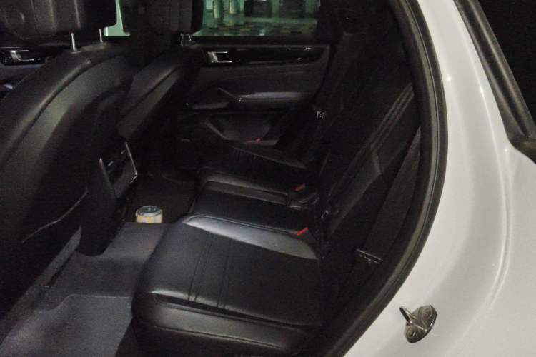 Used Porsche Cayenne 2019 Cayenne Coupé 3.0T Left Rear Seat