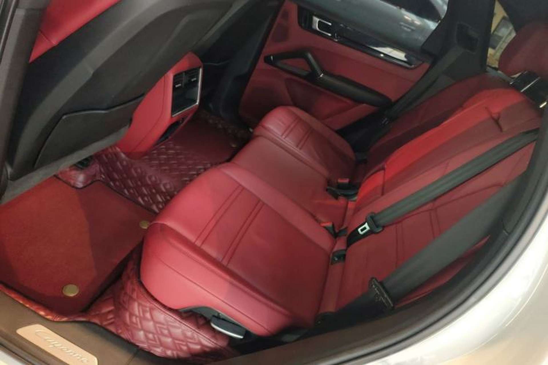 Used Porsche Cayenne 2019 Cayenne 3.0T Left Rear Seat
