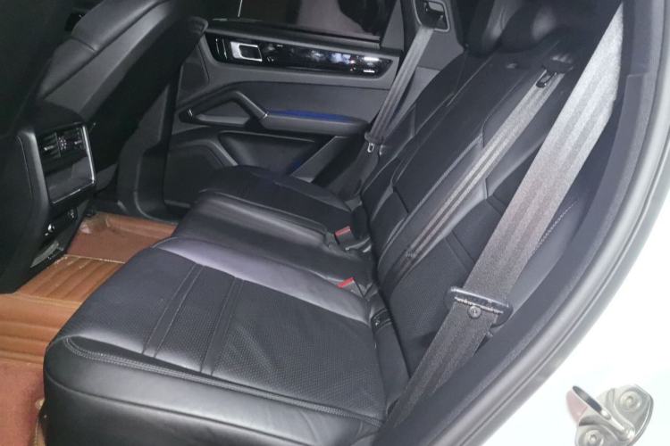 Used Porsche Cayenne 2019 3.0T U.S. specification Left Rear Seat