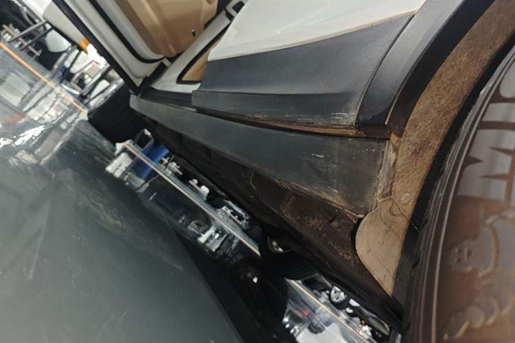 Used Porsche Cayenne 2019 Cayenne 3.0T Left Side Sill
