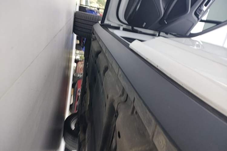 Used Porsche Cayenne 2019 Cayenne 3.0T Left Side Sill