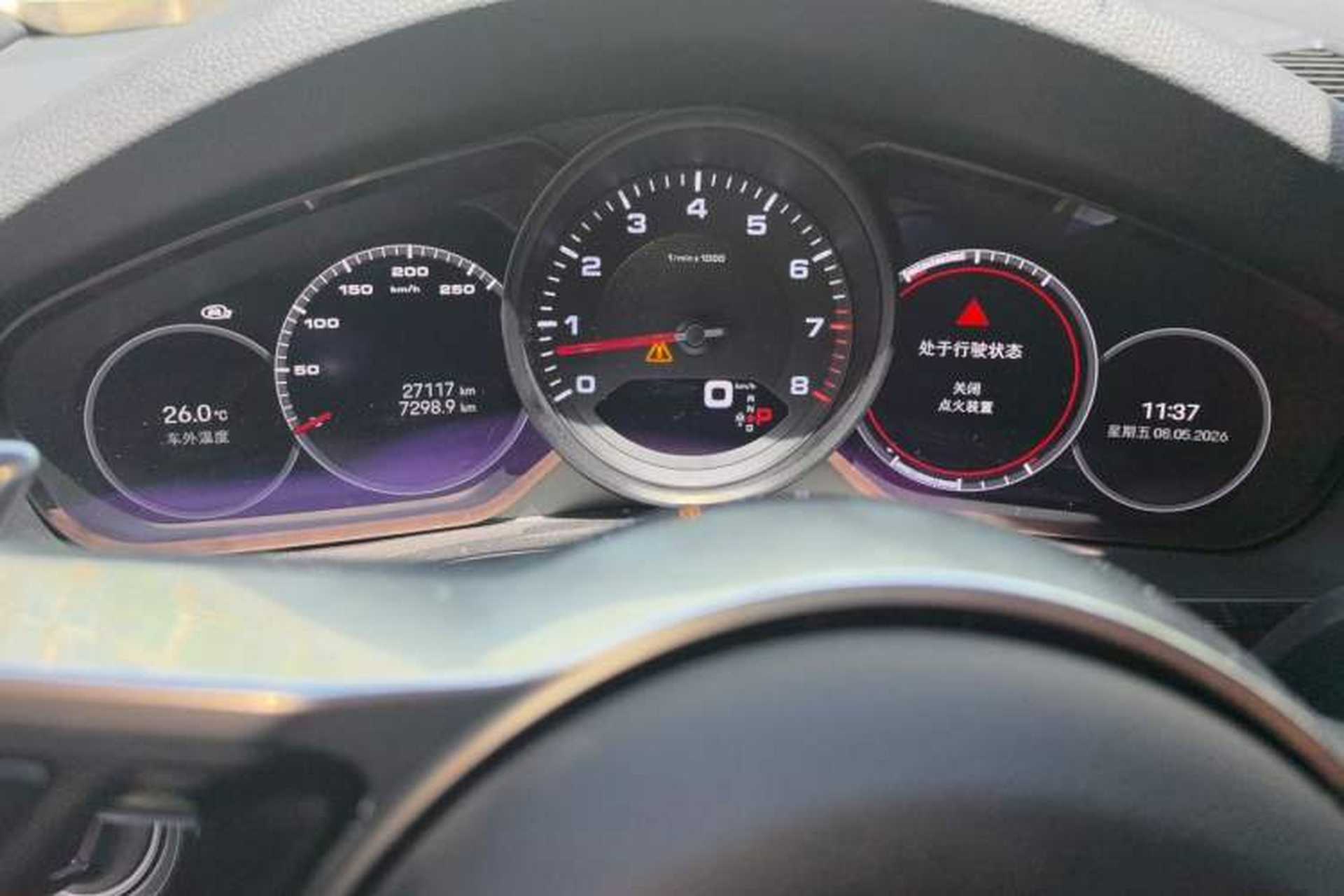 Used Porsche Cayenne 2019 Cayenne Coupé 3.0T Odometer Close Up