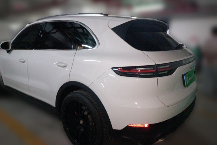 Used Porsche Cayenne 2019 Cayenne 3.0T Rear Left 45 Deg