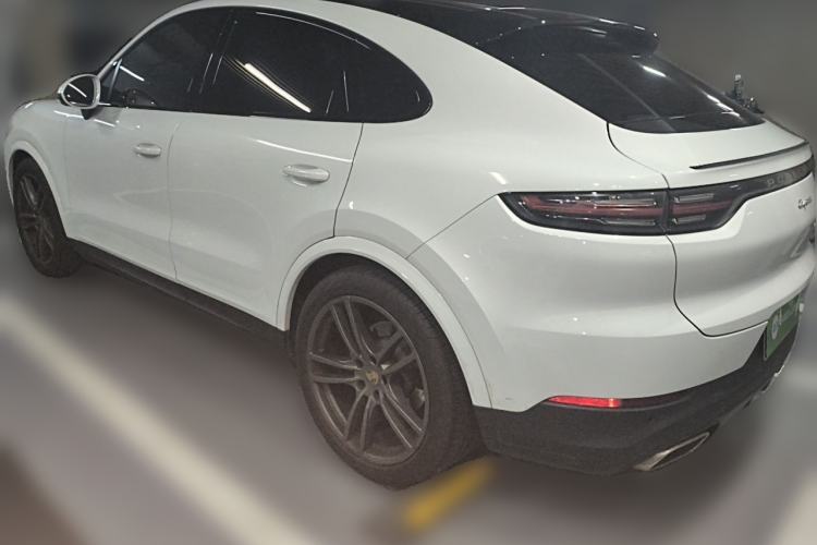 Used Porsche Cayenne 2019 Cayenne Coupé 3.0T Rear Left 45 Deg