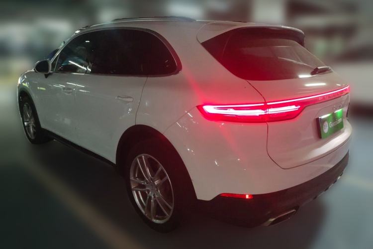 Used Porsche Cayenne 2019 Cayenne 3.0T Rear Left 45 Deg