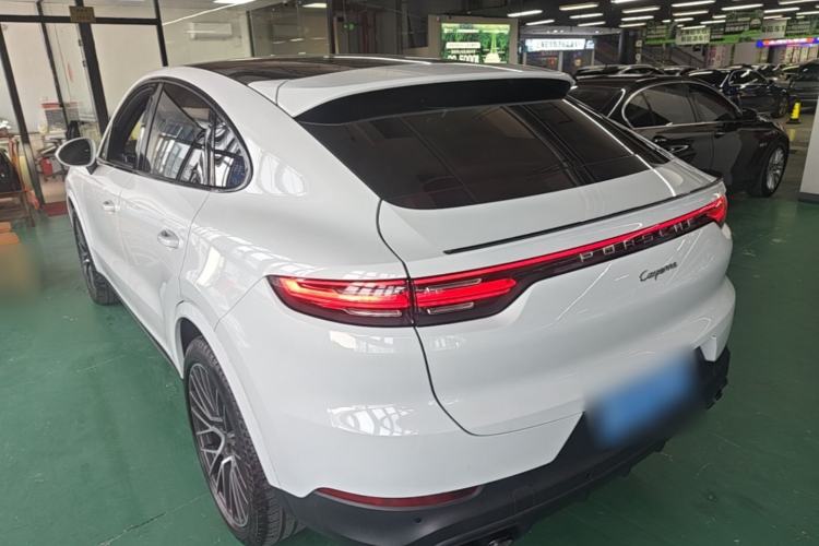 Used Porsche Cayenne 2019 Cayenne Coupé 3.0T Rear Left 45 Deg