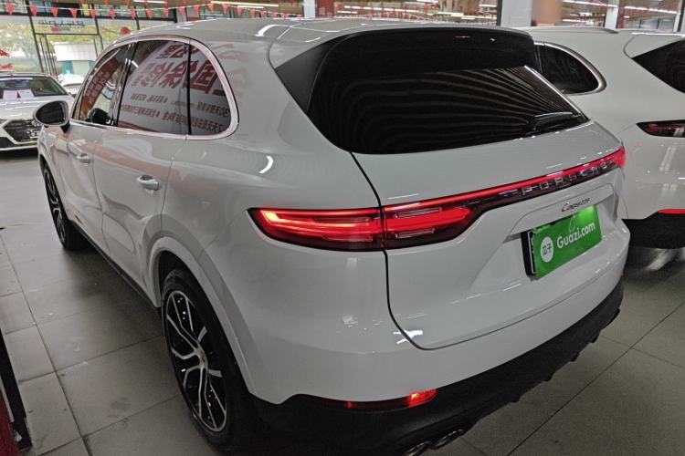 Used Porsche Cayenne 2019 Cayenne 3.0T Rear Left 45 Deg