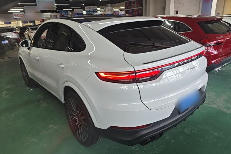 Used Porsche Cayenne 2019 Cayenne Coupé 3.0T Rear Left 45 Deg