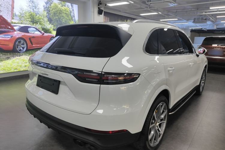 Used Porsche Cayenne 2019 Cayenne 3.0T Rear Right 45 Deg