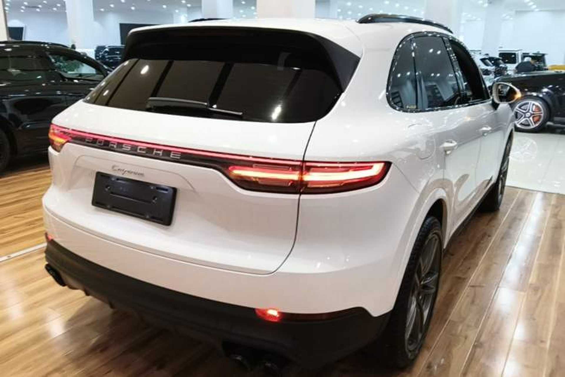 Used Porsche Cayenne 2019 Cayenne 3.0T Rear Right 45 Deg