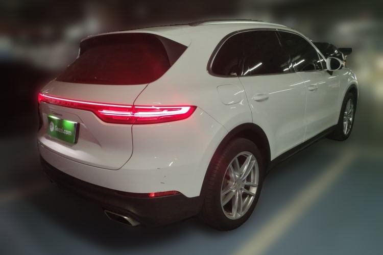 Used Porsche Cayenne 2019 Cayenne 3.0T Rear Right 45 Deg