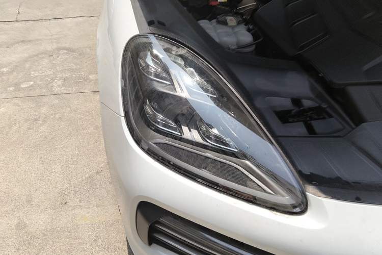 Used Porsche Cayenne 2019 Cayenne 3.0T Right Front Headlight