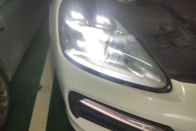 Used Porsche Cayenne 2019 Cayenne 3.0T Right Front Headlight