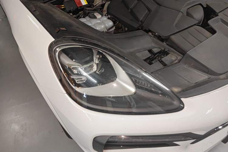 Used Porsche Cayenne 2019 Cayenne Coupé 3.0T Right Front Headlight