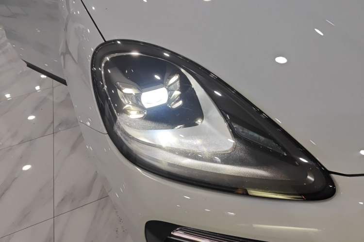 Used Porsche Cayenne 2019 Cayenne 3.0T Right Front Headlight