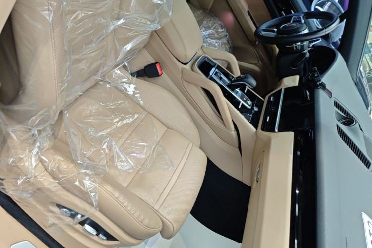 Used Porsche Cayenne 2019 Cayenne 3.0T Right Front Seat