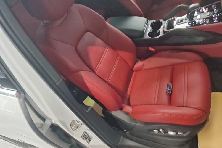 Used Porsche Cayenne 2019 Cayenne 3.0T Right Front Seat