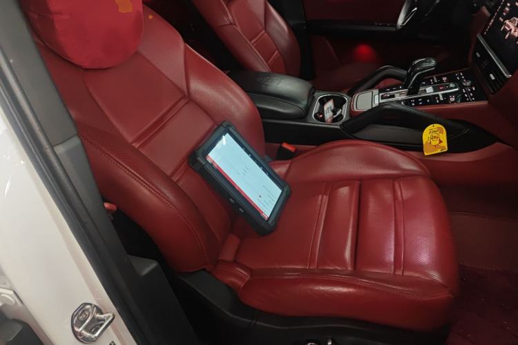 Used Porsche Cayenne 2019 Cayenne 3.0T Right Front Seat