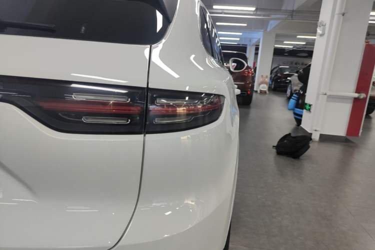 Used Porsche Cayenne 2019 Cayenne 3.0T Right Rear Taillight