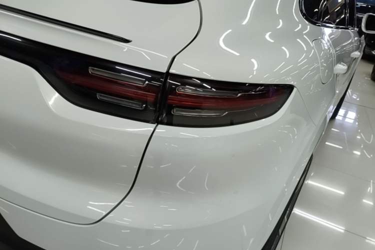 Used Porsche Cayenne 2019 Cayenne Coupé 3.0T Right Rear Taillight