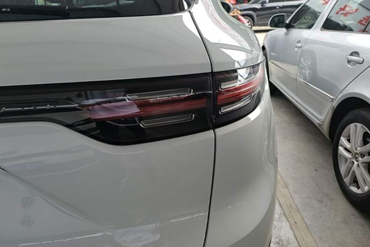 Used Porsche Cayenne 2019 Cayenne 3.0T Right Rear Taillight