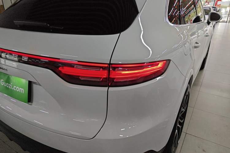 Used Porsche Cayenne 2019 Cayenne 3.0T Right Rear Taillight