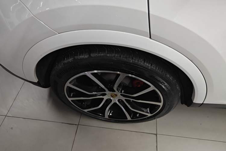Used Porsche Cayenne 2019 Cayenne 3.0T Right Rear Wheel Hub