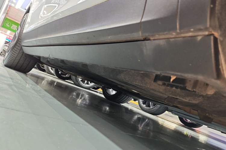 Used Porsche Cayenne 2019 Cayenne 3.0T Right Side Sill