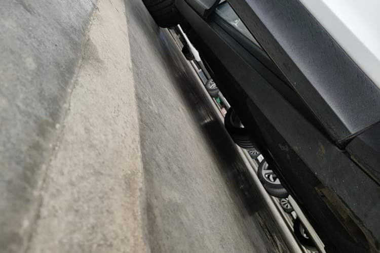 Used Porsche Cayenne 2019 Cayenne 3.0T Right Side Sill