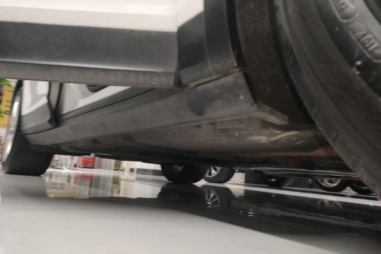 Used Porsche Cayenne 2019 Cayenne 3.0T Right Side Sill