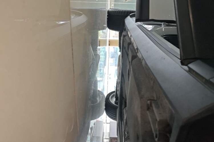 Used Porsche Cayenne 2019 Cayenne Coupé 3.0T Right Side Sill