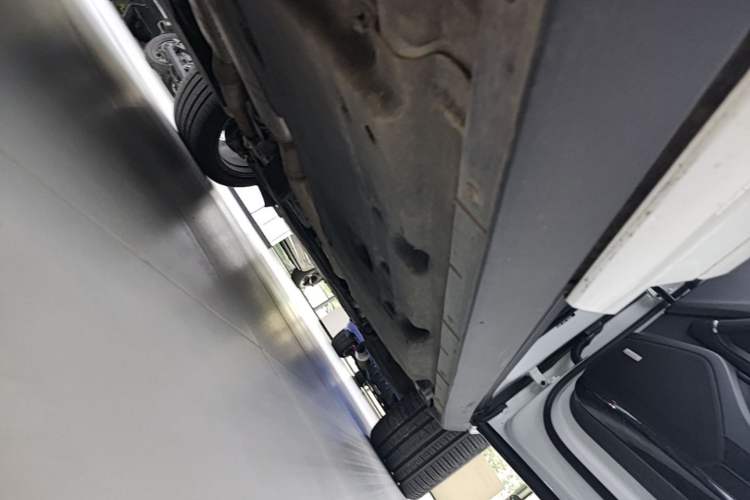 Used Porsche Cayenne 2019 Cayenne 3.0T Right Side Sill