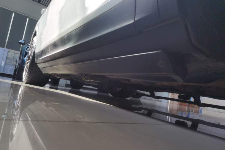 Used Porsche Cayenne 2019 Cayenne 3.0T Right Side Sill