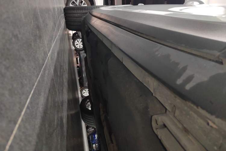 Used Porsche Cayenne 2019 Cayenne 3.0T Right Side Sill