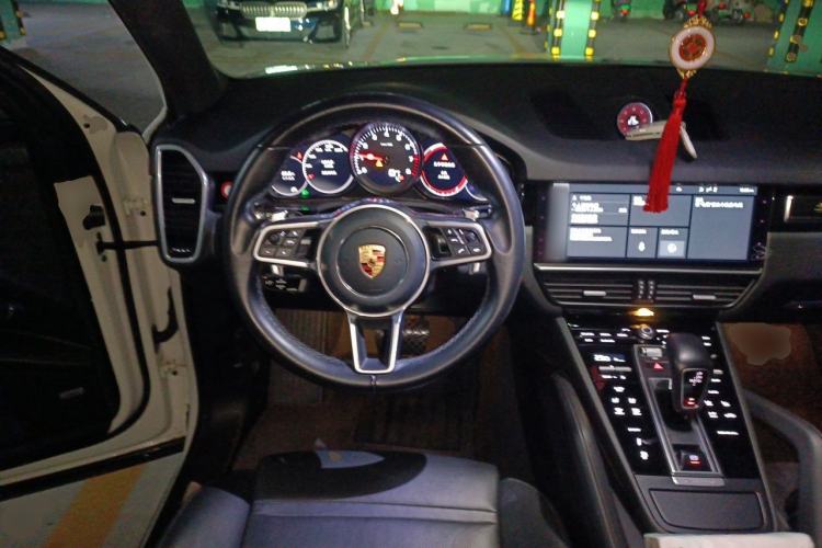 Used Porsche Cayenne 2019 Cayenne 3.0T Steering Wheel