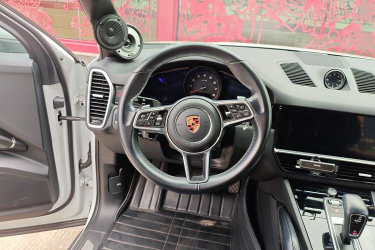 Used Porsche Cayenne 2019 Cayenne 3.0T Steering Wheel