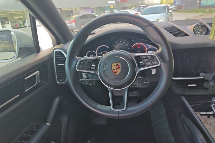 Used Porsche Cayenne 2019 Cayenne Coupé 3.0T Steering Wheel