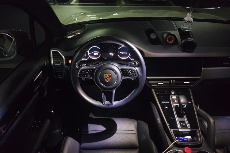 Used Porsche Cayenne 2019 Cayenne 3.0T Steering Wheel