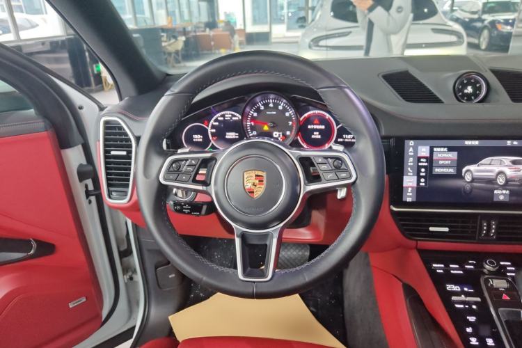 Used Porsche Cayenne 2019 Cayenne 3.0T Steering Wheel