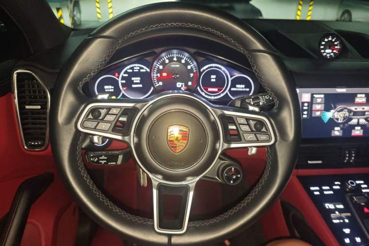 Used Porsche Cayenne 2019 Cayenne 3.0T Steering Wheel